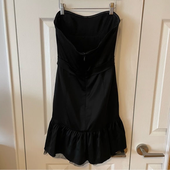Bcbg MaxAzaria Black Strapless  Mini Cocktail Dress in size 02 - Picture 4 of 15